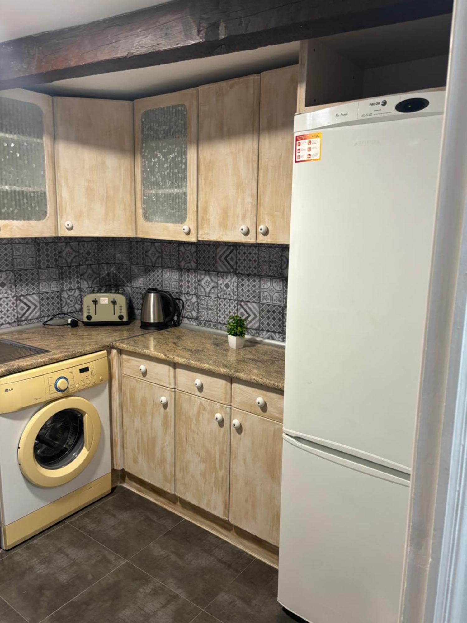 Apartamentos Mayte Толедо Экстерьер фото